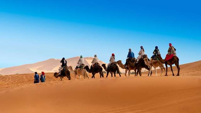 Randonnée à dos de chameau et nuits au camp du désert de Merzouga